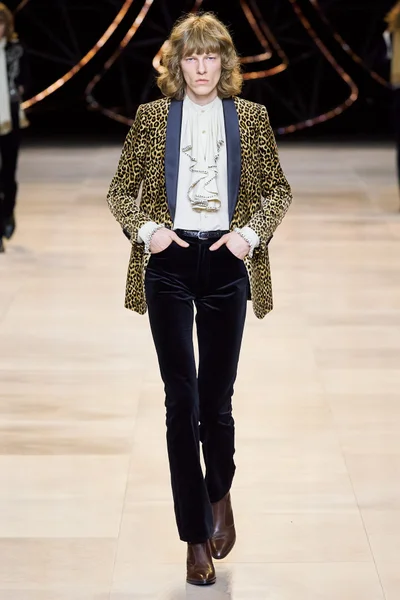 Look 85